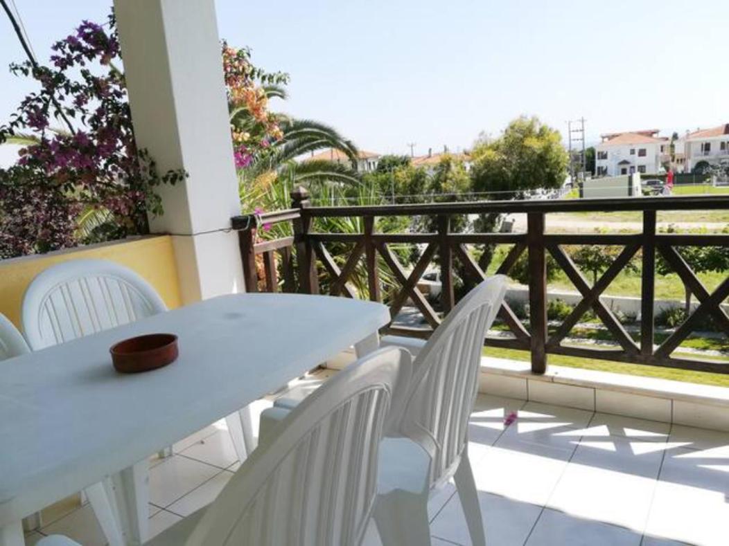 Melina Apartments Νικήτη Εξωτερικό φωτογραφία