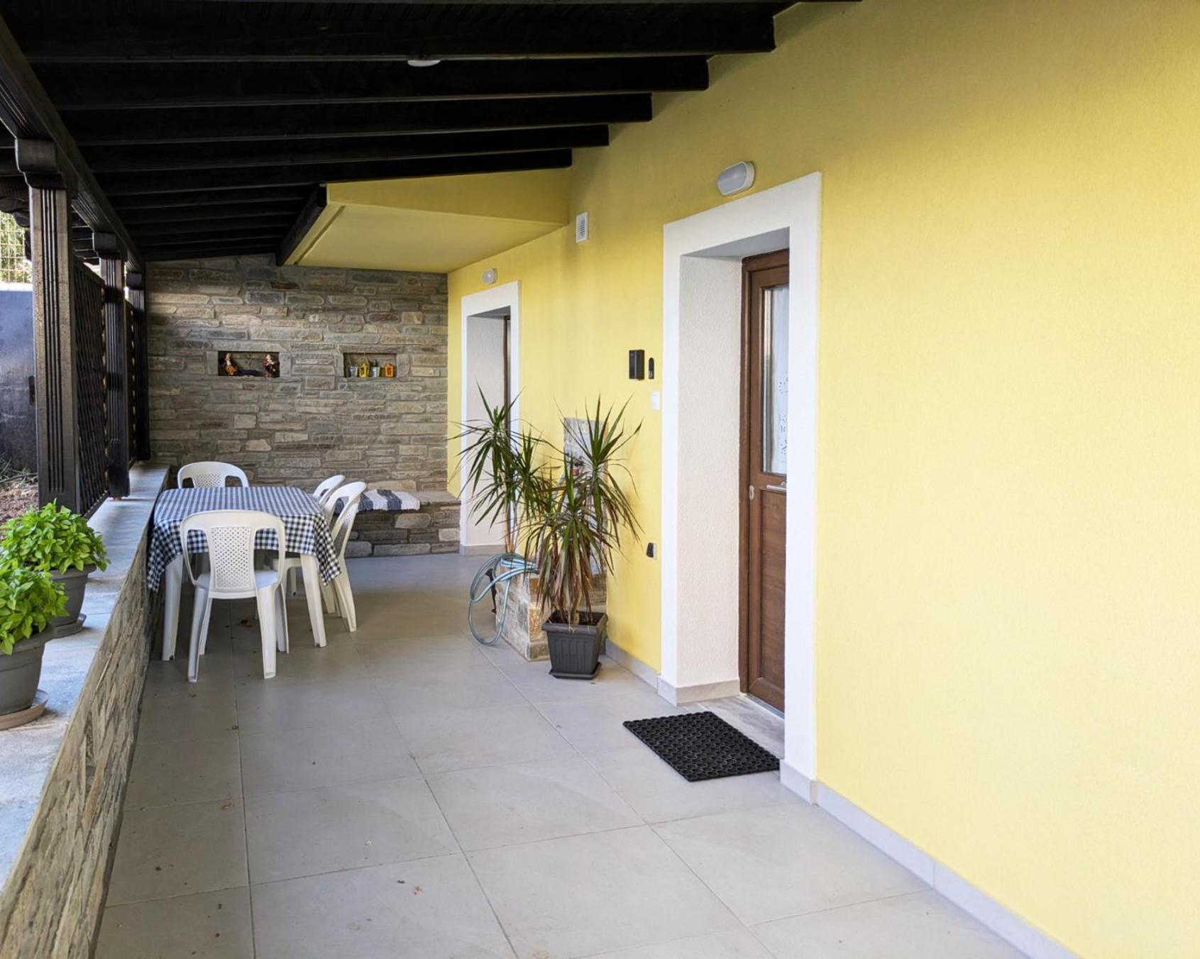 Melina Apartments Νικήτη Εξωτερικό φωτογραφία